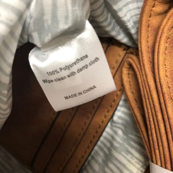 Violet Ray NYC ,Cocnag suede purse,cross shoulder strap,Zipper,Pockets.! - Picture 7 of 9